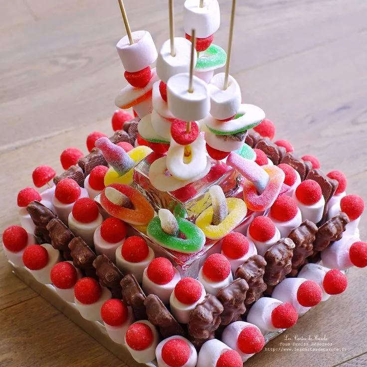 gateau bonbon | Gummibärchen torte, Süßigkeiten kuchen, Gummibärchen kuchen