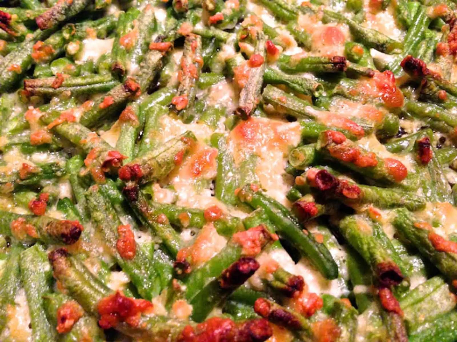 Grüne Bohnen mit Parmesan und Knoblauch als Gratin - Low Carb • salala.de