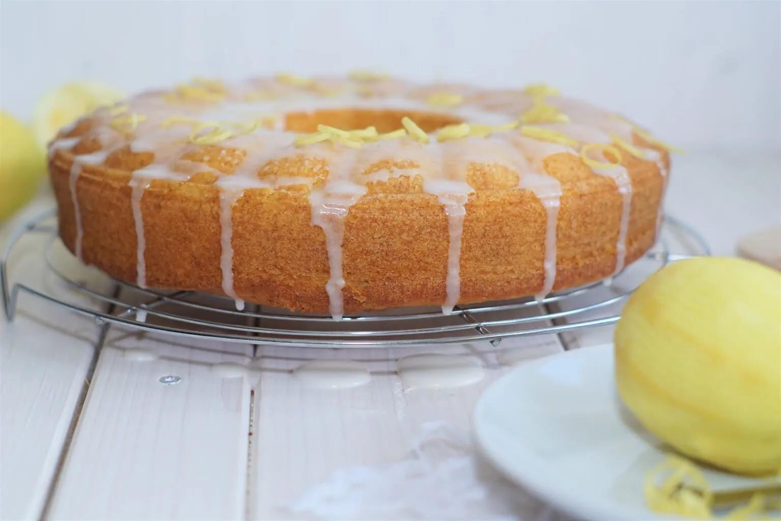 Zitronen-Buttermilch Kuchen | Buttermilchkuchen, Kuchen, Kochen und ...