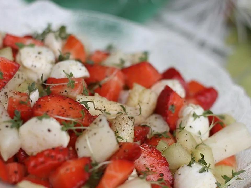 Spargelsalat mit Mozzarella und Erdbeeren von Murmeltearding| Chefkoch