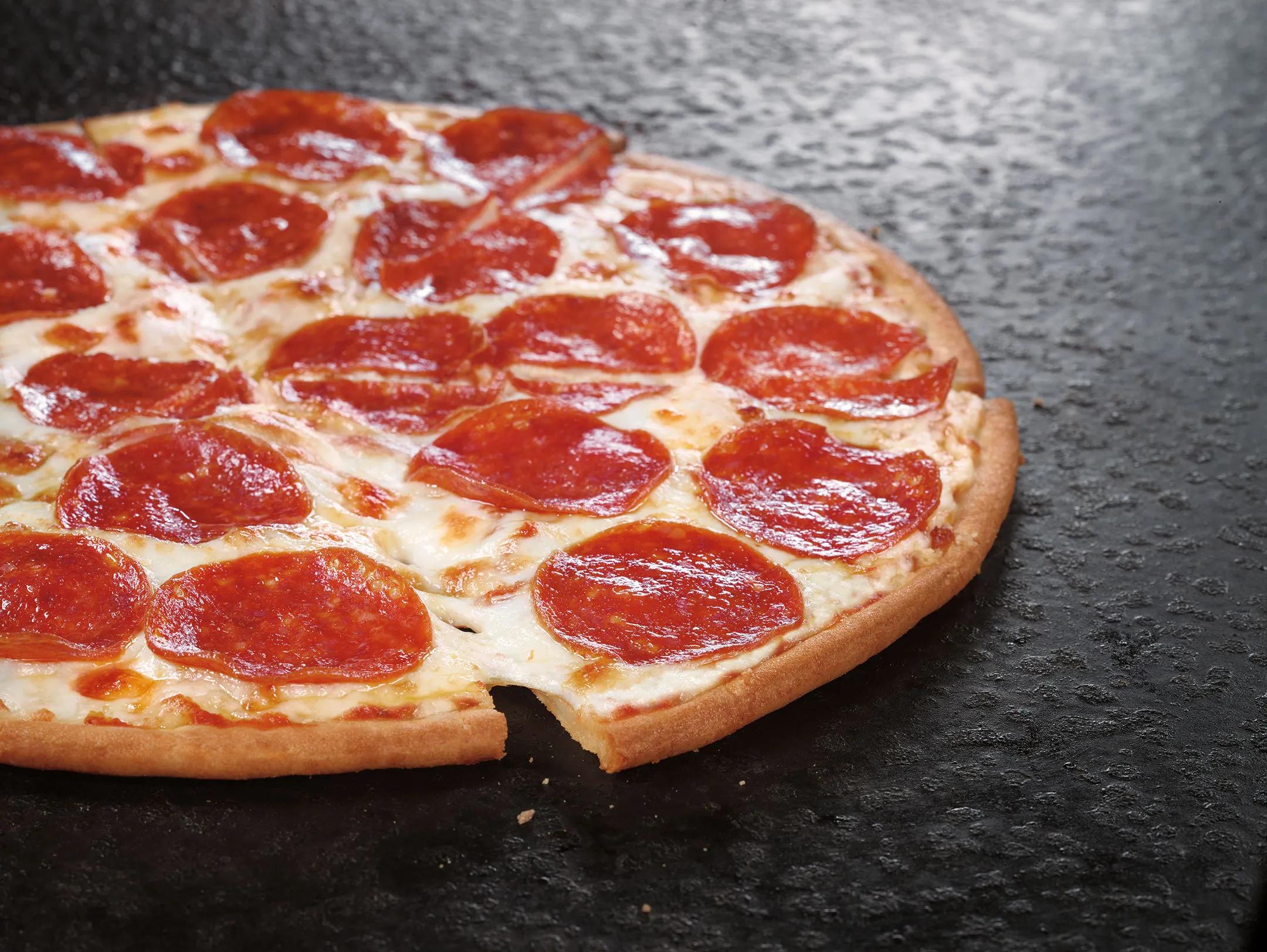 Pizza Hut Coddles New Gluten-Free Pizza, Domino&amp;#39;s Gluten-y Hands Still ...
