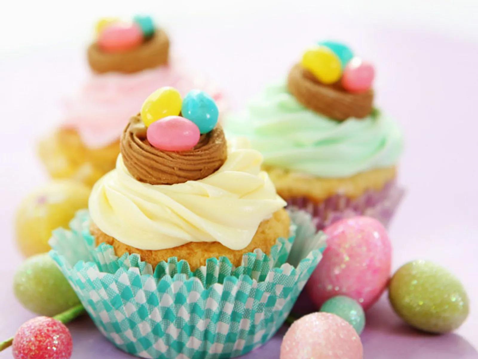 Osterdessert: Cupcakes mit Zuckereiern | Liebenswert Magazin