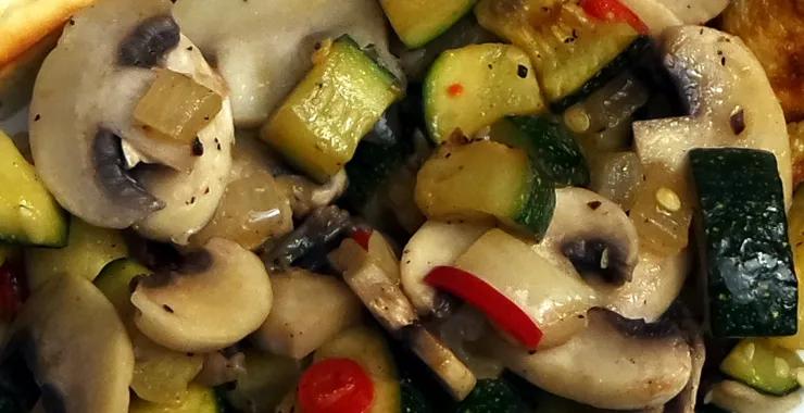 Gemüsepfanne mit Kartoffelecken &amp; Feta » foodilicious