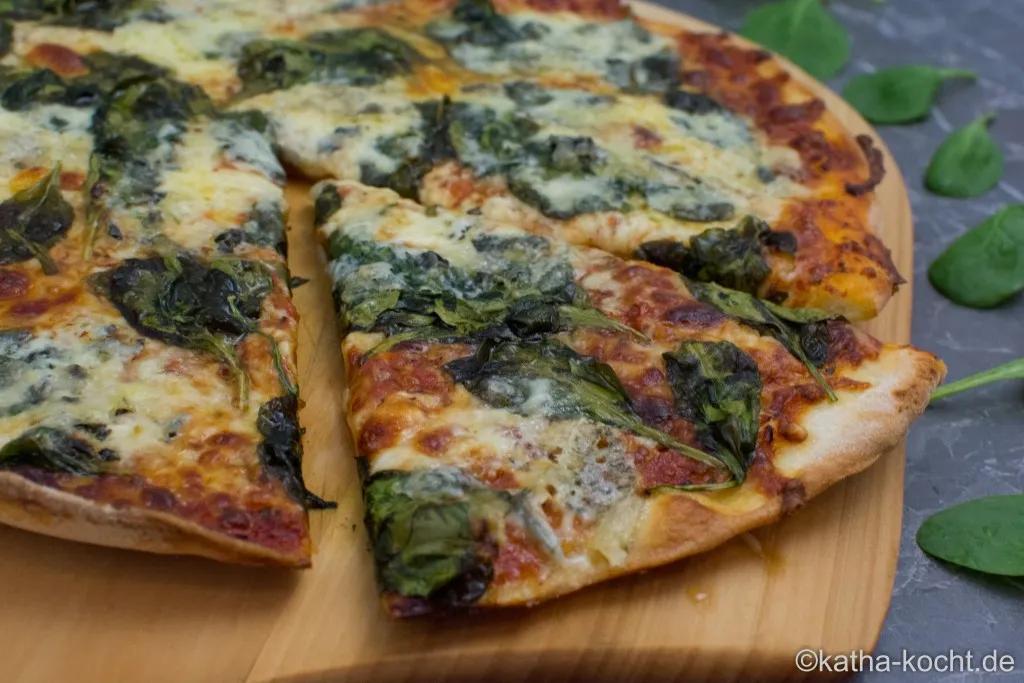 Spinat Gorgonzola Pizza - Katha-kocht!
