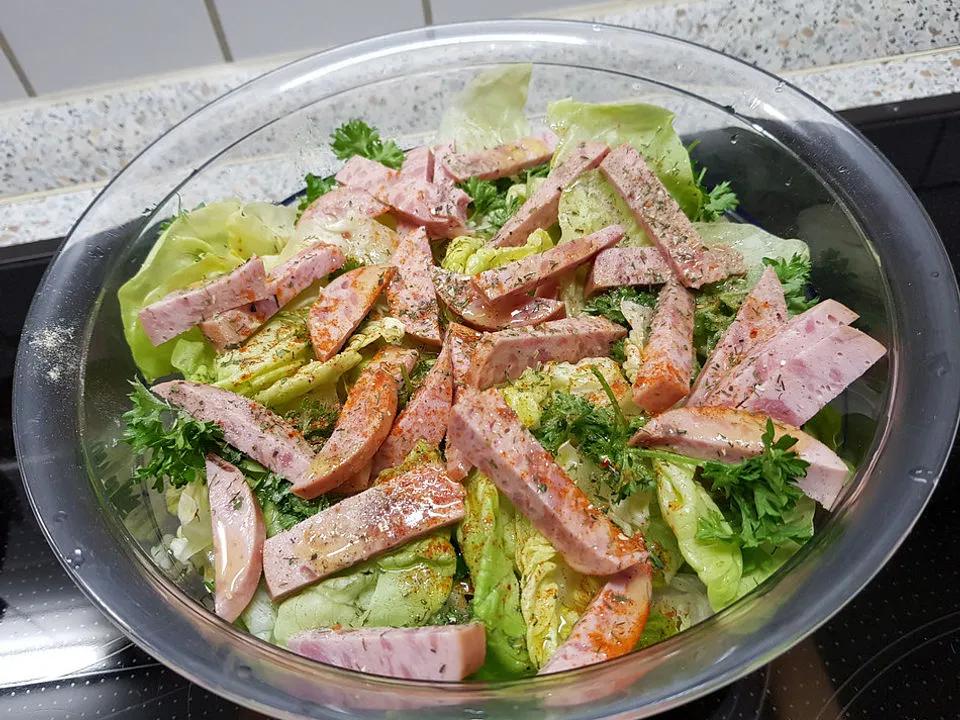 Wurstsalat mit grünem Salat von MarkusMa| Chefkoch