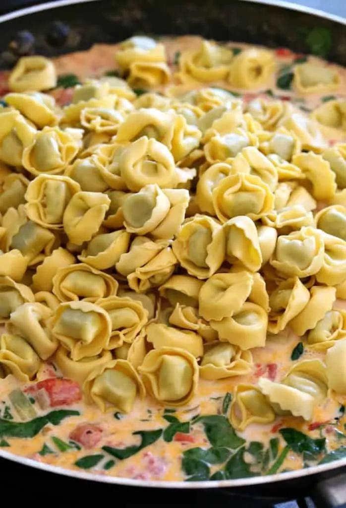 Skillet Tuscan Spinach Tortellini - Mantitlement