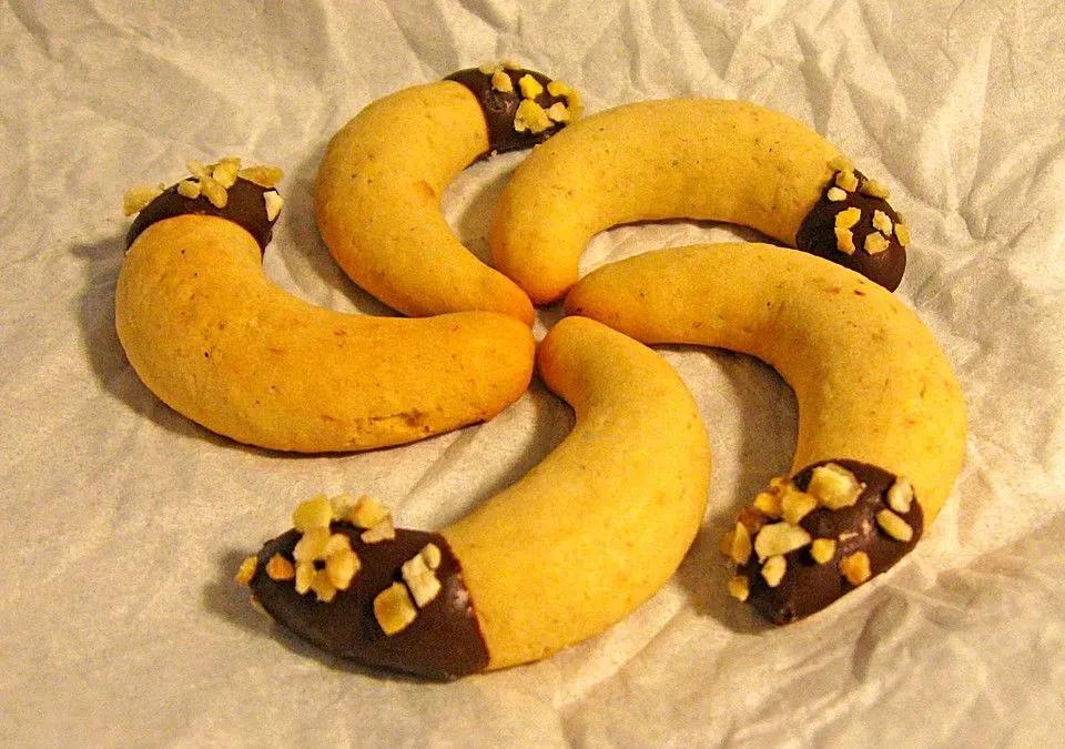 Bananenkipferl Travel Pillow, Banana, Chocolate Candies, Biscuits ...