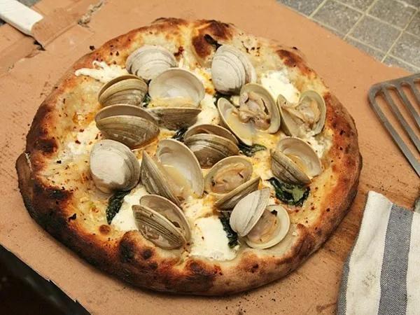 25 ausgefallene Pizzabelag Ideen, die den Gaumen schmeicheln