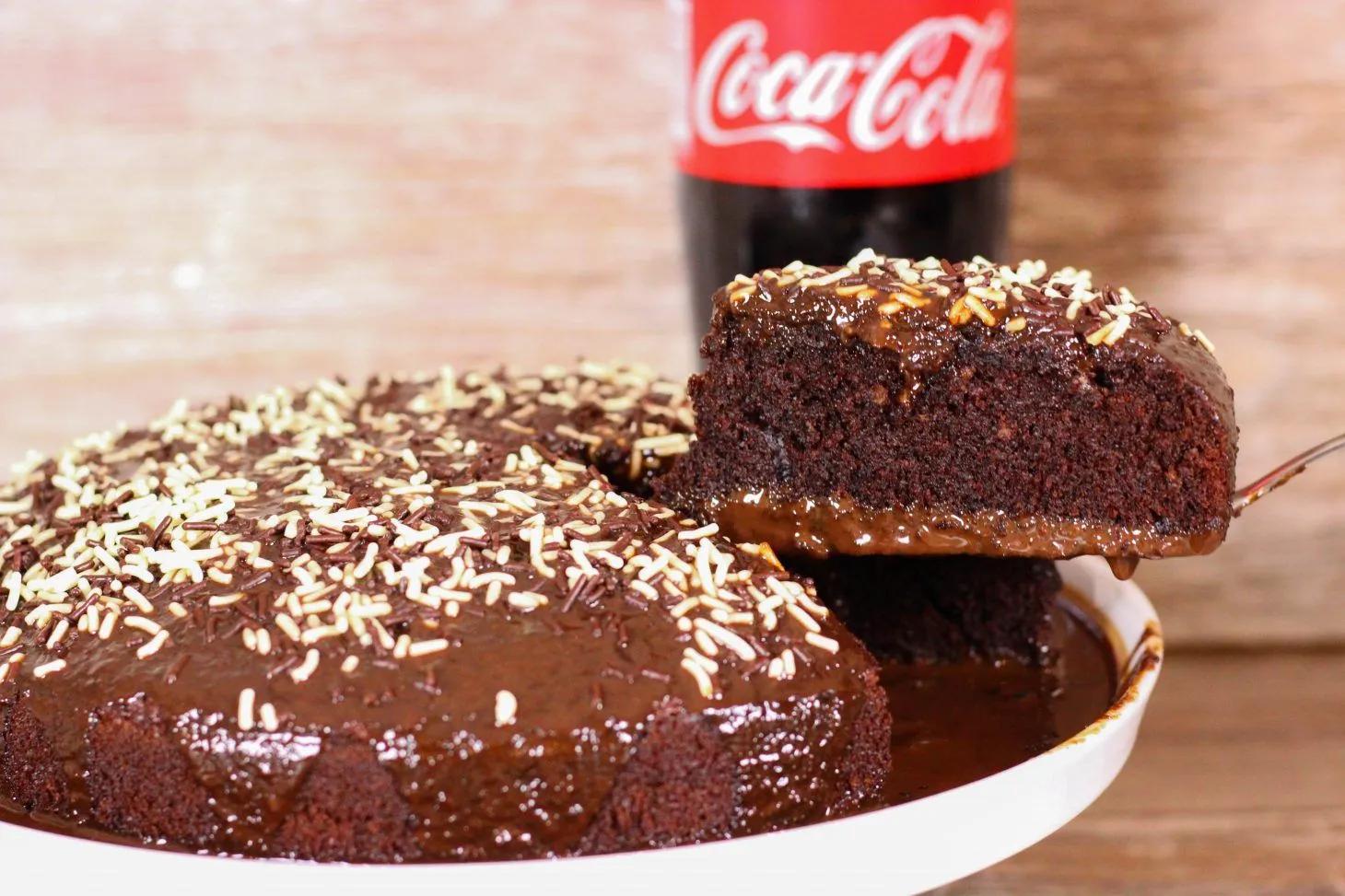 Cola Kuchen – Saftig Fluffig und Schokoladig - Cook Bakery | Cola ...