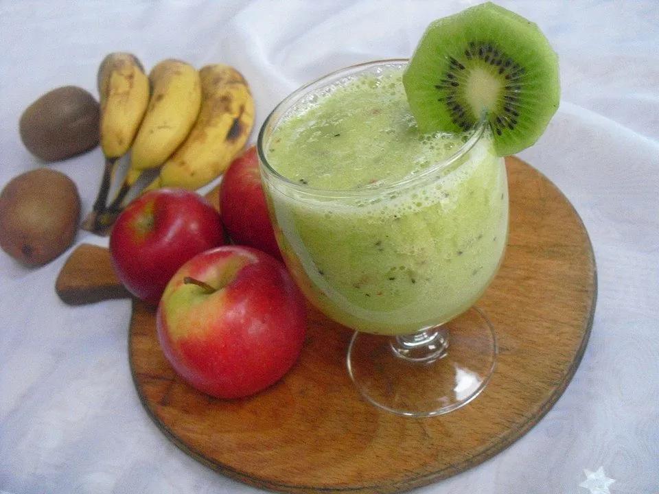 Kiwi-Banane-Apfel Smoothie von froooop| Chefkoch