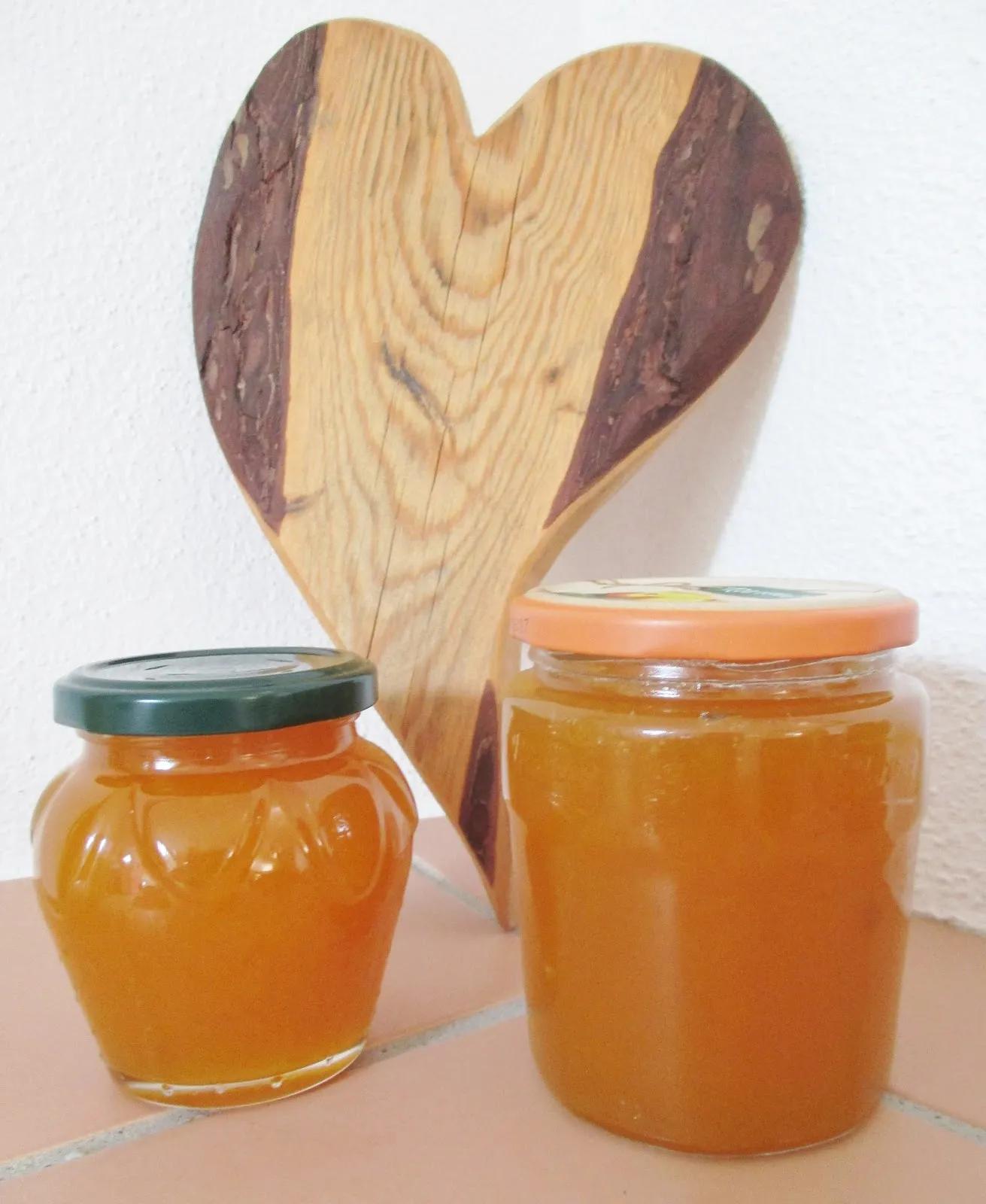 Mirabellen ( Zipperle) Marmelade mit (Rosmarin und Amaretto)