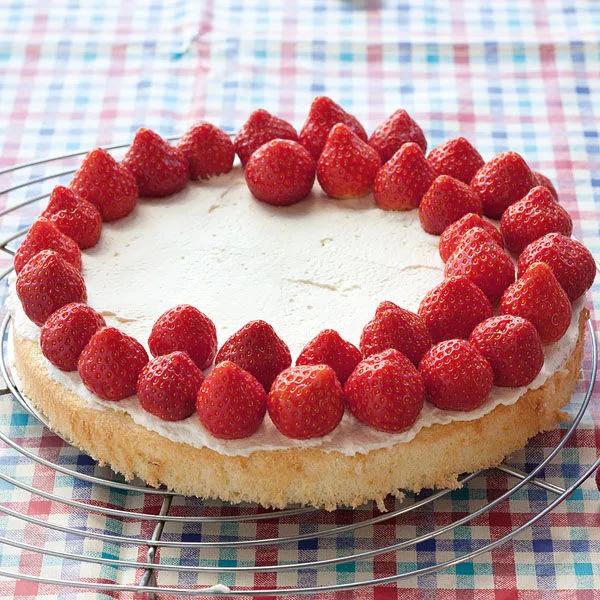 Erdbeer-Biskuit-Kuchen Rezept | Küchengötter