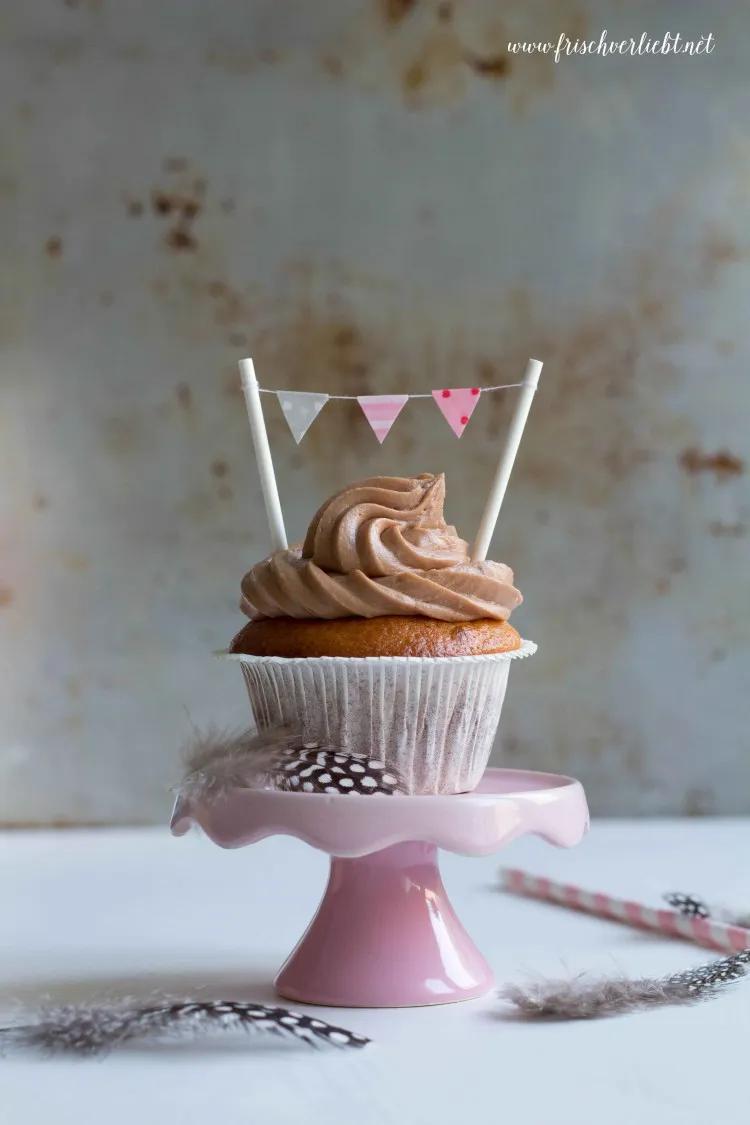 Walnuss-Bananen-Cupcake mit Schokoladen-Frosting - Frisch Verliebt ...