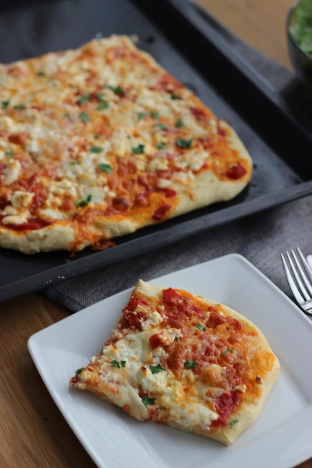 Vier-Käse-Pizza und ein 24-Stunden-Pizzateig-Experiment