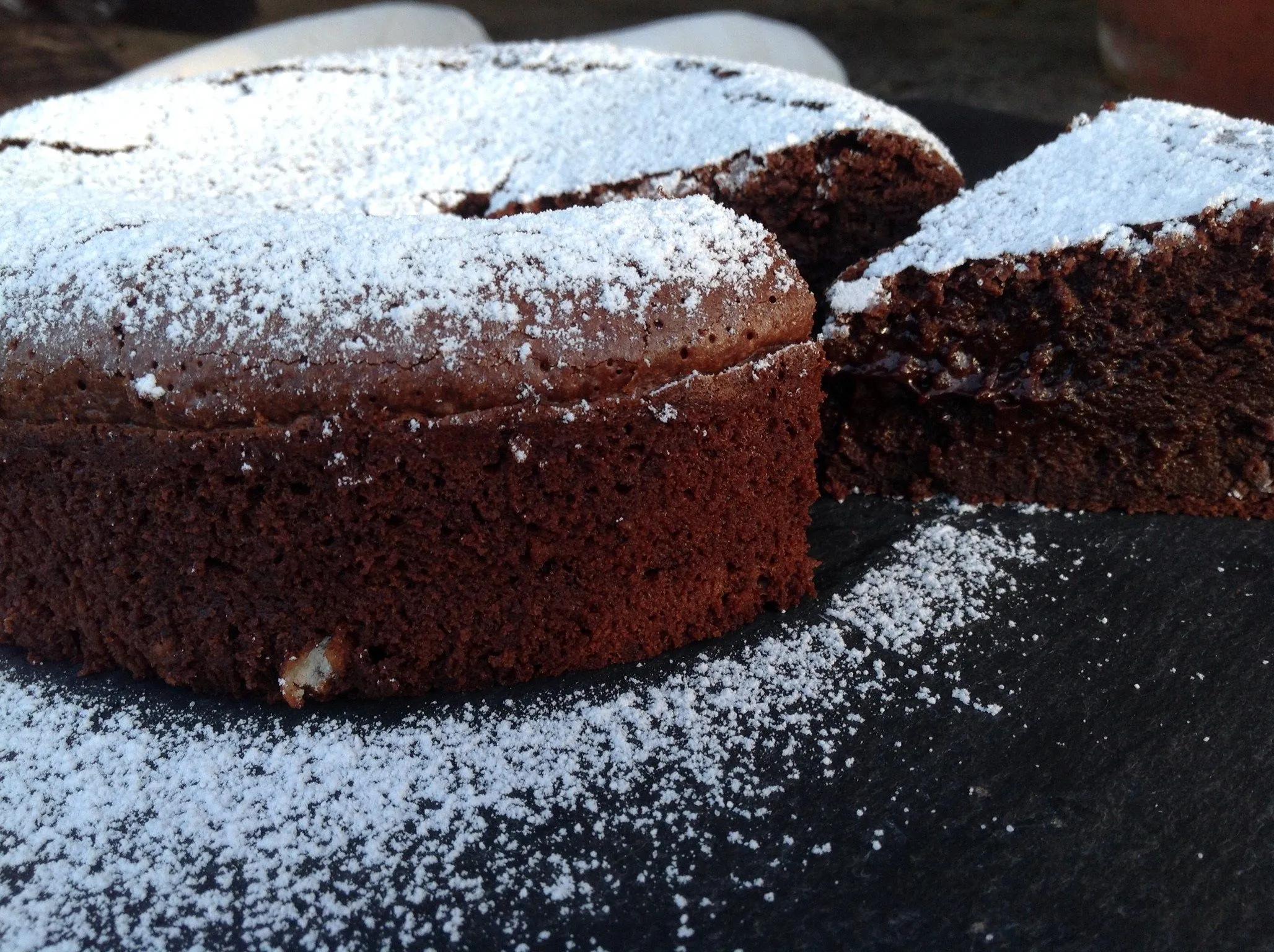 Schokoladenkuchen Chocolate Lava Cake, Chocolate Desserts, Baking ...