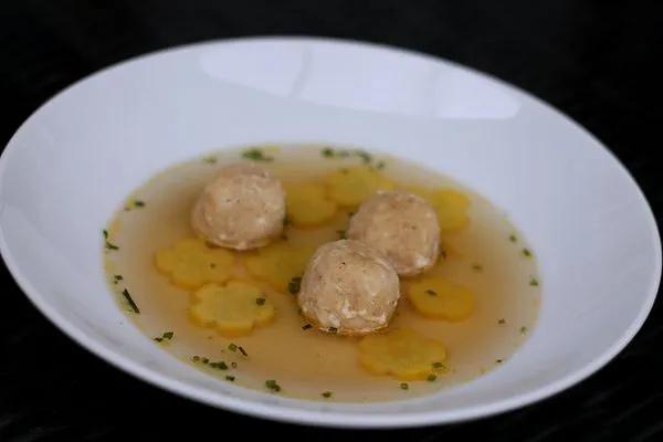 Käseknödel als Suppeneinlage von zwergenmama1 | Chefkoch