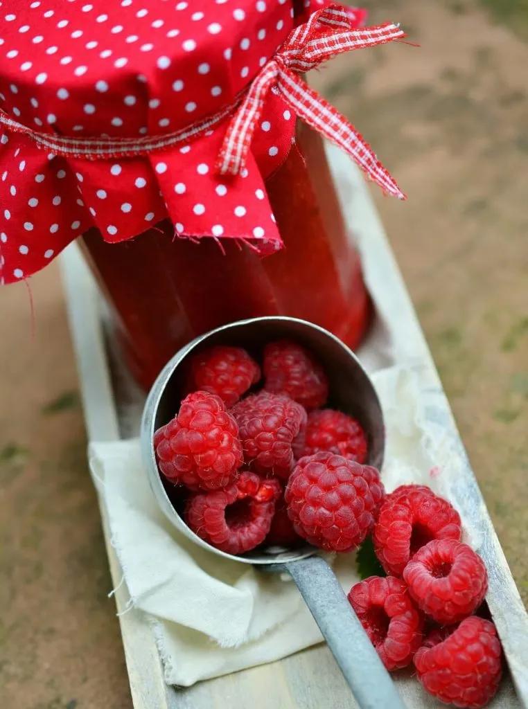 Kirsch-Himbeer-Marmelade für den gesunden Start in den Tag