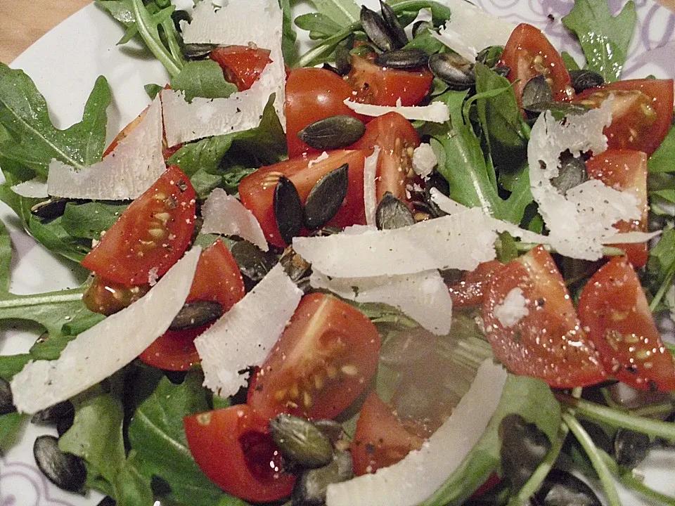 Tomaten-Rucola Salat mit Parmesan von Barbwire23 | Chefkoch.de