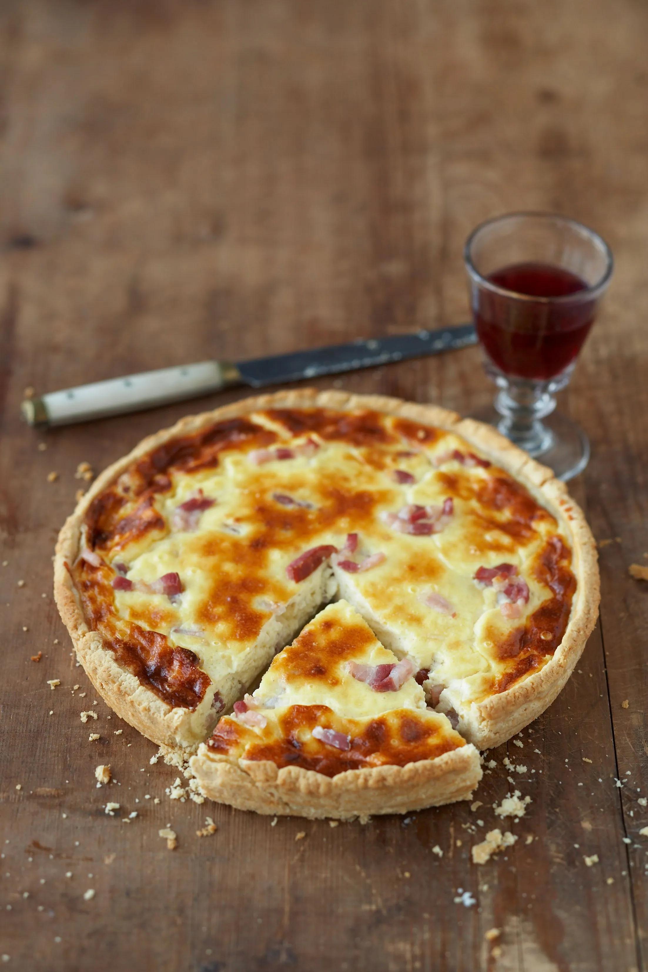 Klassisches Quiche Lorraine Rezept mit Fol Epi | Rezept | Quiche ...