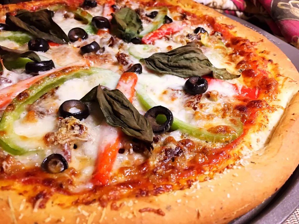 Quattro Formaggi Pizza Recipe • Four Cheese Pizza | Club Foody | Club Foody