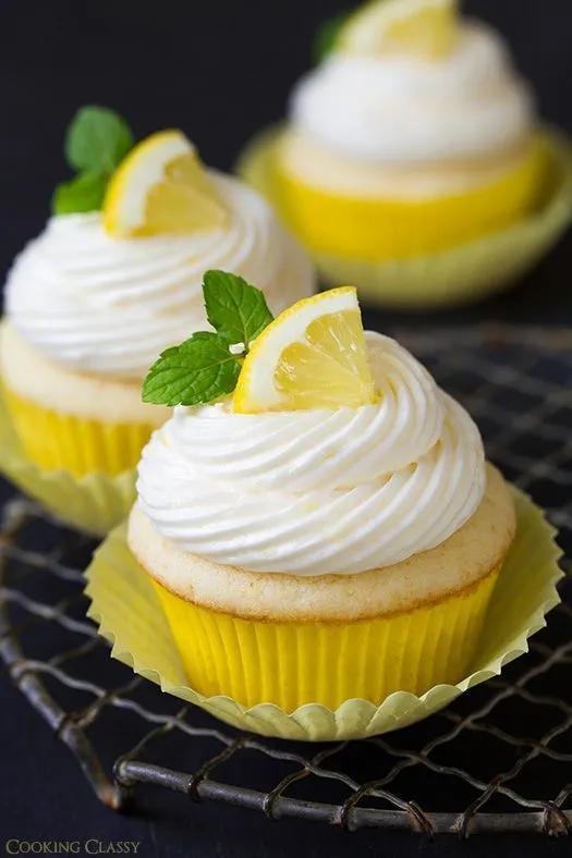 Zitronen Cupcakes Mit Zitronen Buttercreme — Rezepte Suchen