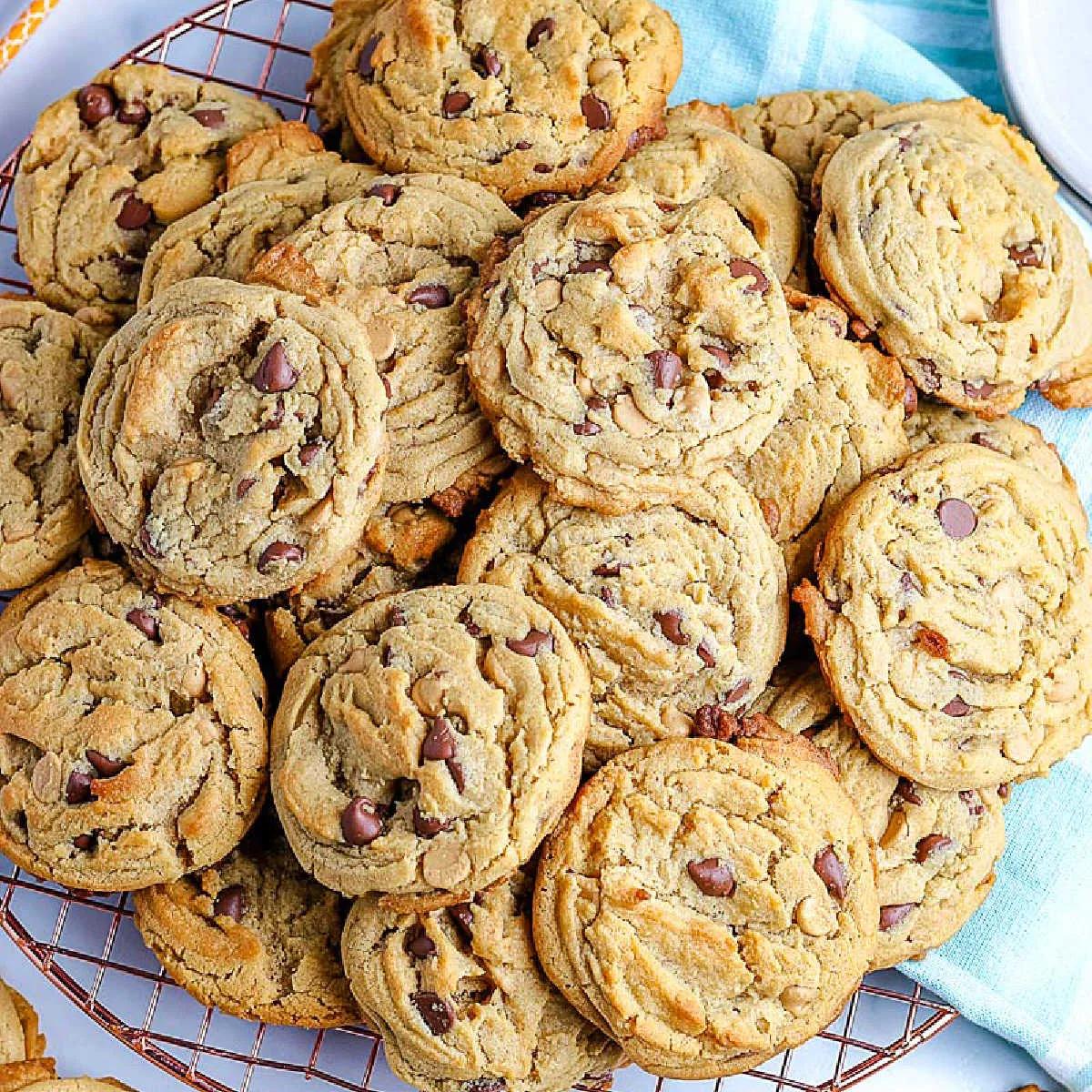 Peanut Butter Chocolate Chip Cookies - Food, Folks and Fun
