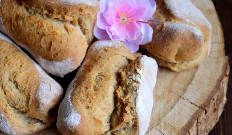 Krustis – Kräftige Brötchen über Nacht | Brot selber backen rezept ...