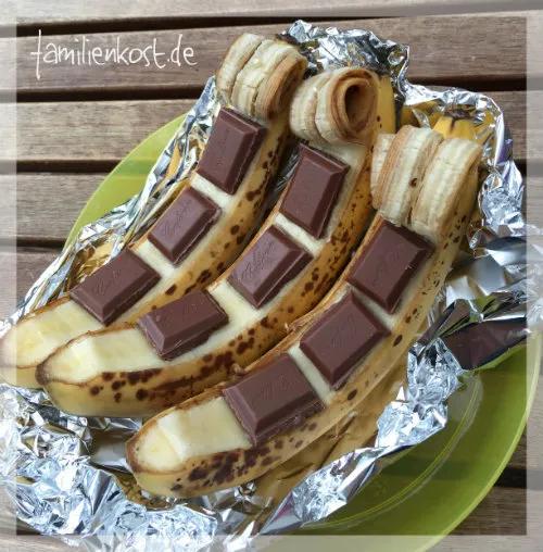 Gegrillte Banane mit Schokolade, Honig oder flambiert