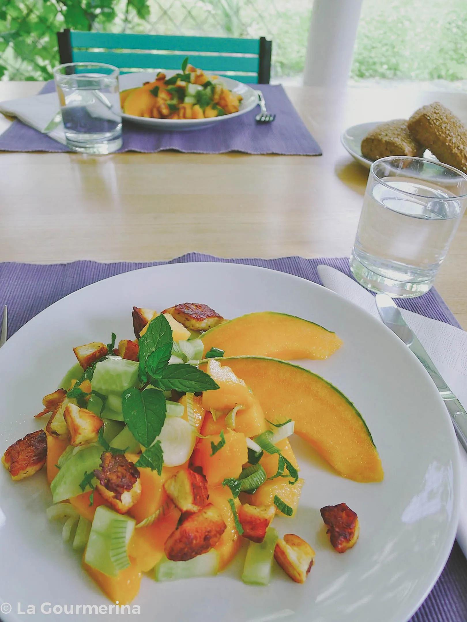 Gurken-Melonen-Salat mit Halloumi - La Gourmerina : La Gourmerina