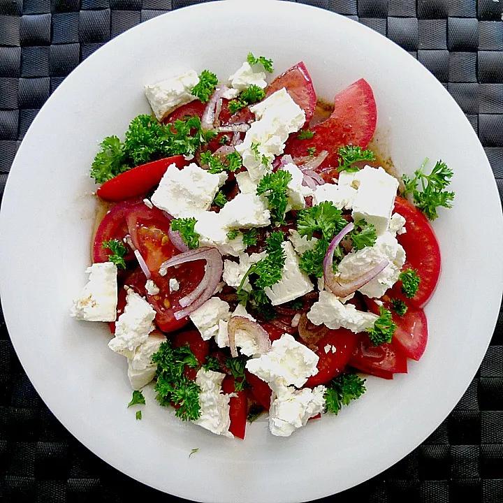 Tomaten - Schafskäse - Salat von karsten345 | Chefkoch.de