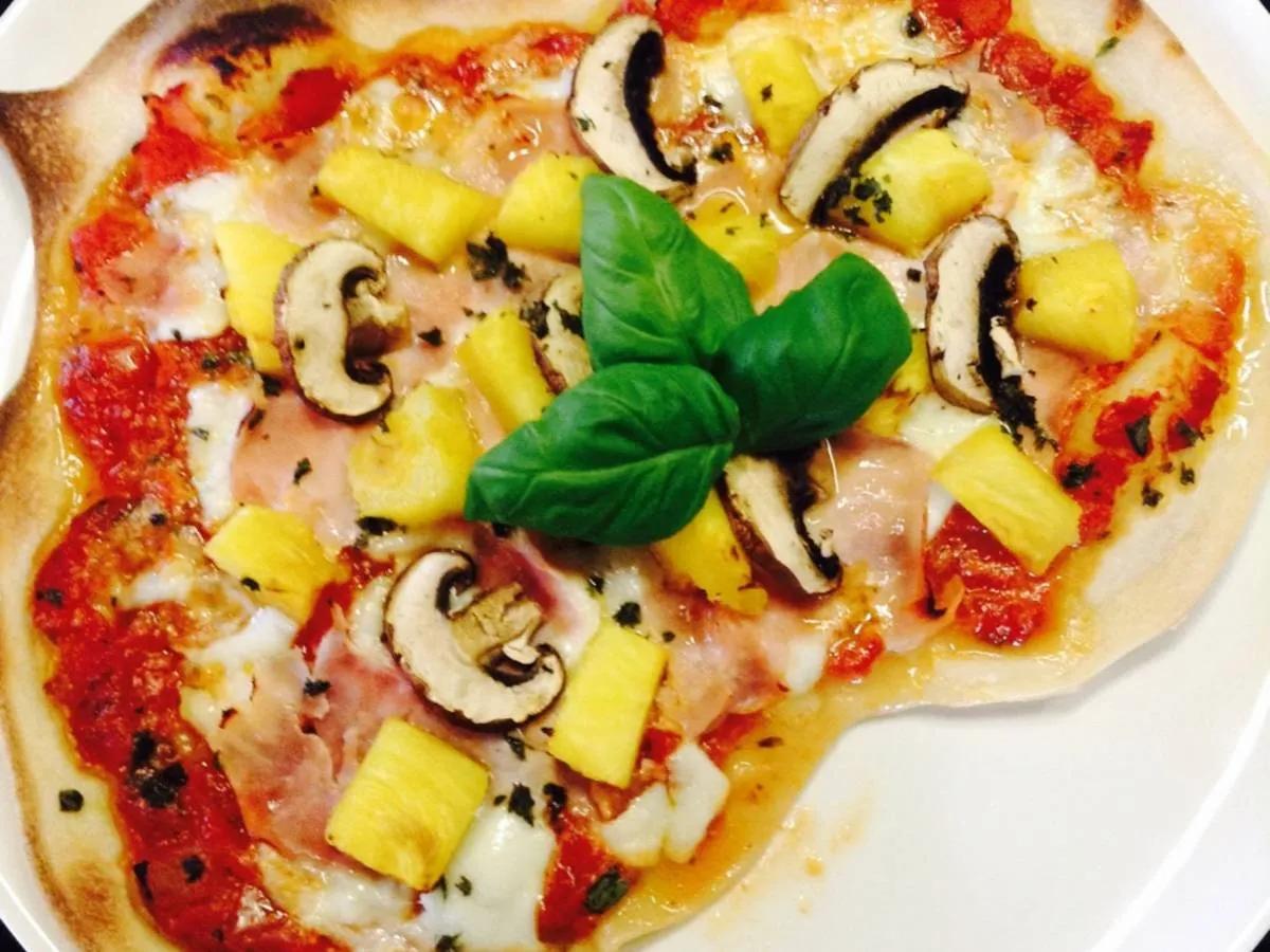 Pizza Hawaii mit Pilzen | Rezept | Kitchen Stories