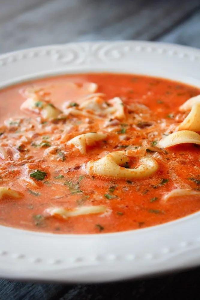 Tortellini Pesto Suppe - Suppe På Under 20 Minutter | Tortellini ...