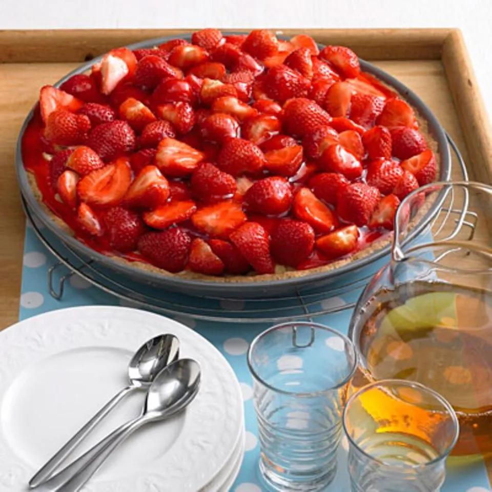 Pudding-Tarte mit Erdbeeren | BRIGITTE.de