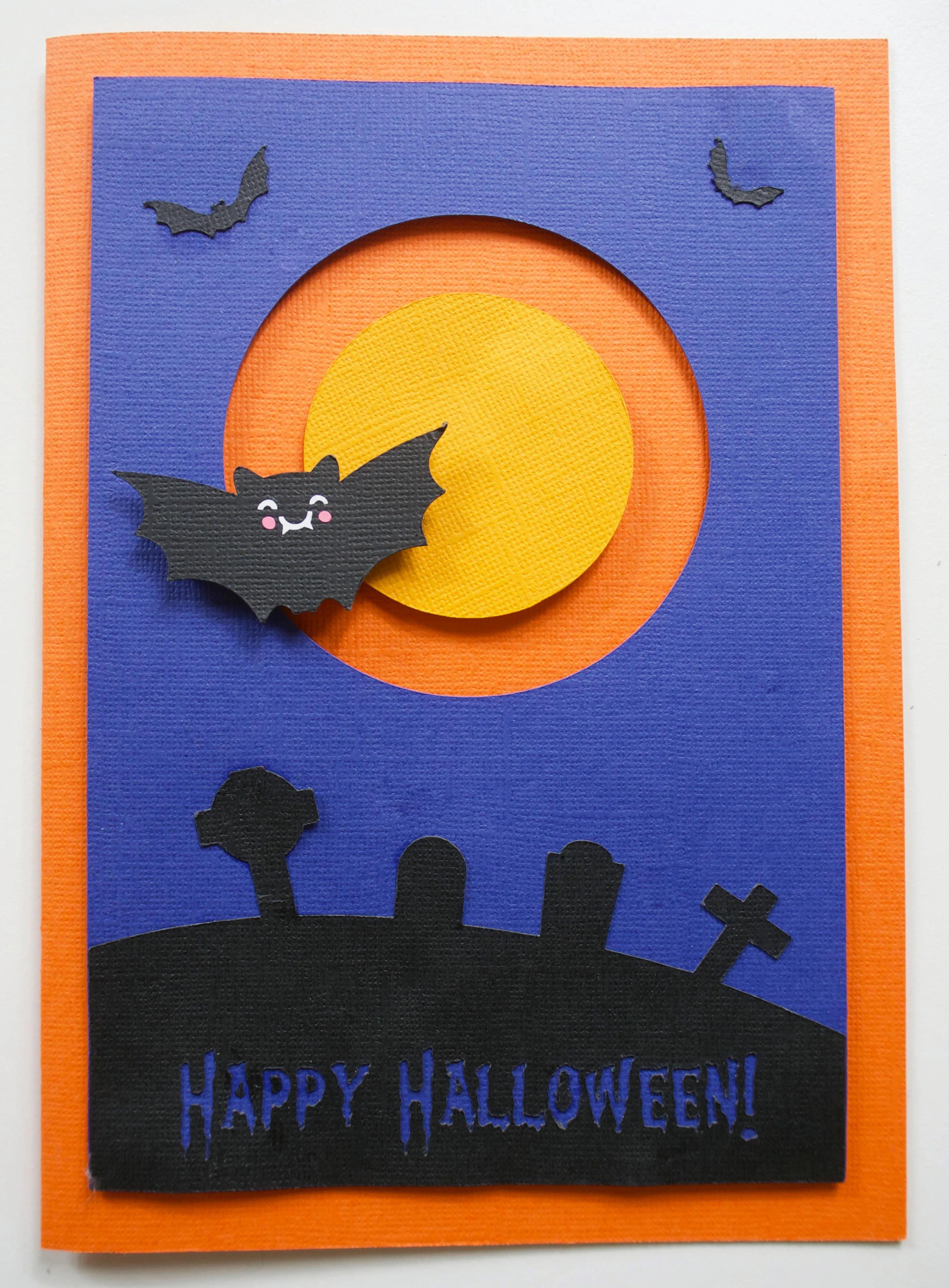 Making a Halloween Spinner Card (with Bat!) on the Cricut – FREE SVG ...