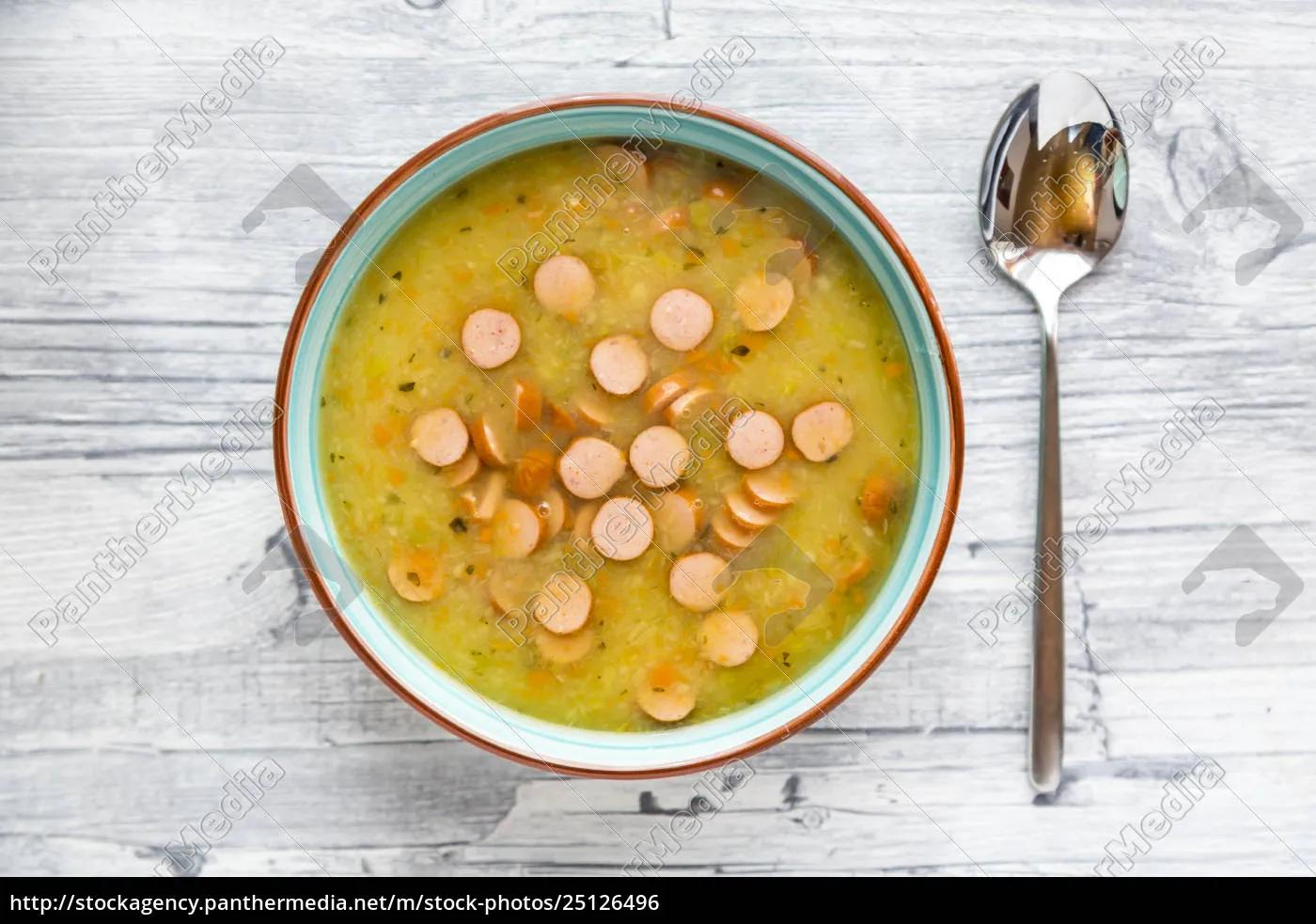 kartoffelsuppe mit lauch karotte und wiener - Lizenzfreies Foto ...