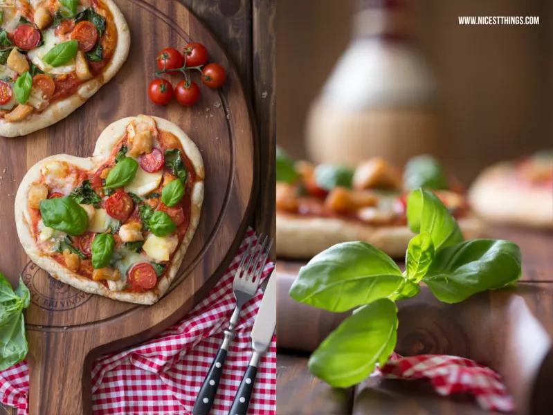 Herzpizza / Pizza in Herzform mit Géramont und Hähnchen | Lebensmittel ...