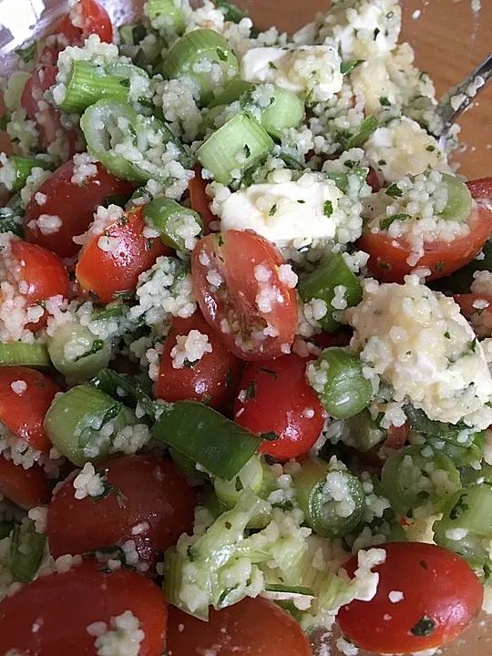 Couscous - Salat mit Tomaten und Feta von ellmi1505 | Chefkoch.de