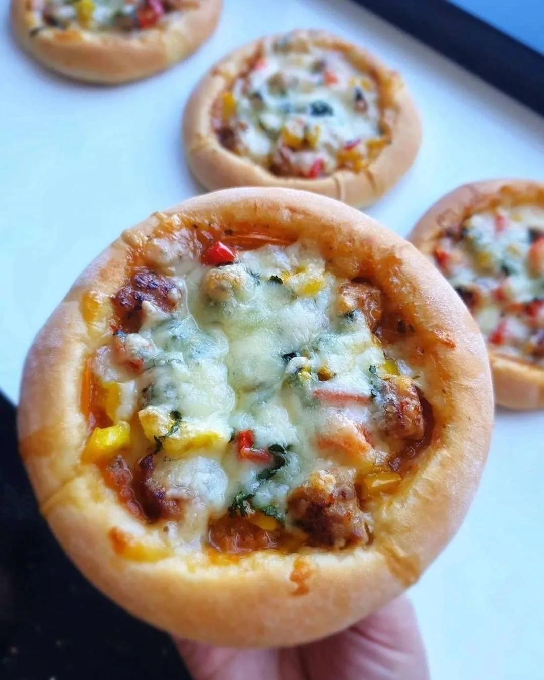 recette de mini-pizza maison — 360 degrés recettes