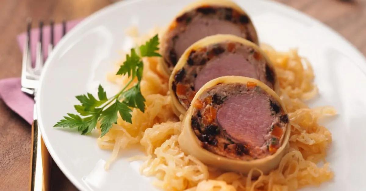 Pork-Filled Pasta Roulade on Sauerkraut recipe | Eat Smarter USA