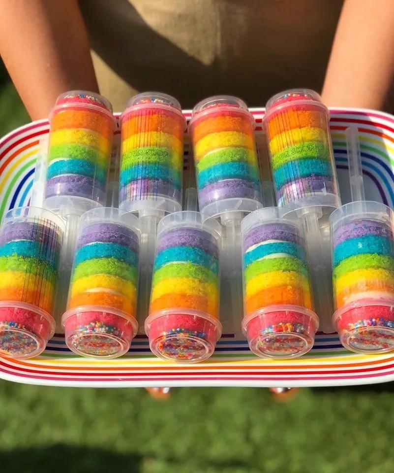 Rainbow Vanilla Push Pop Cake | Cake push pops, Push cake, Push up pops