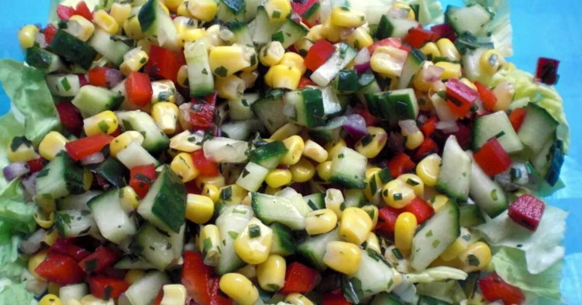 Maissalat mit Gurke und Paprika - einfach &amp; lecker | DasKochrezept.de