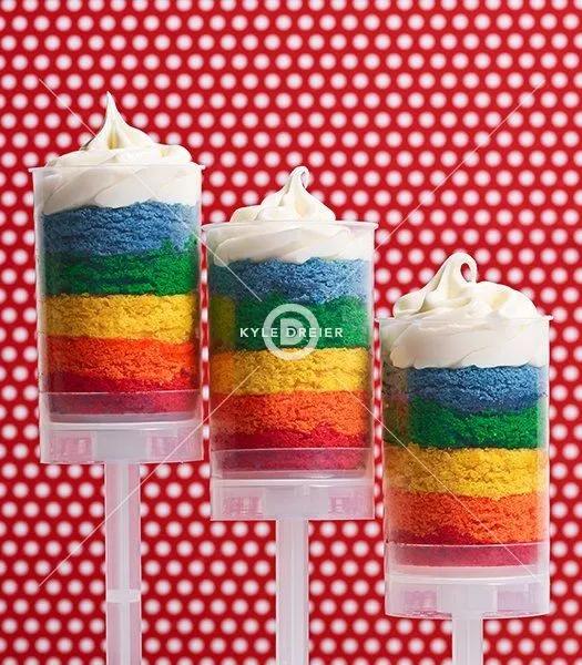 Rainbow Push Up Cake Pops | Cake push pops, Push up pops, Push cake