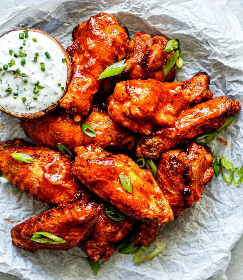 Crispy Baked Buffalo Chicken Wings | Recipe | Chicken wings, Healthy ...