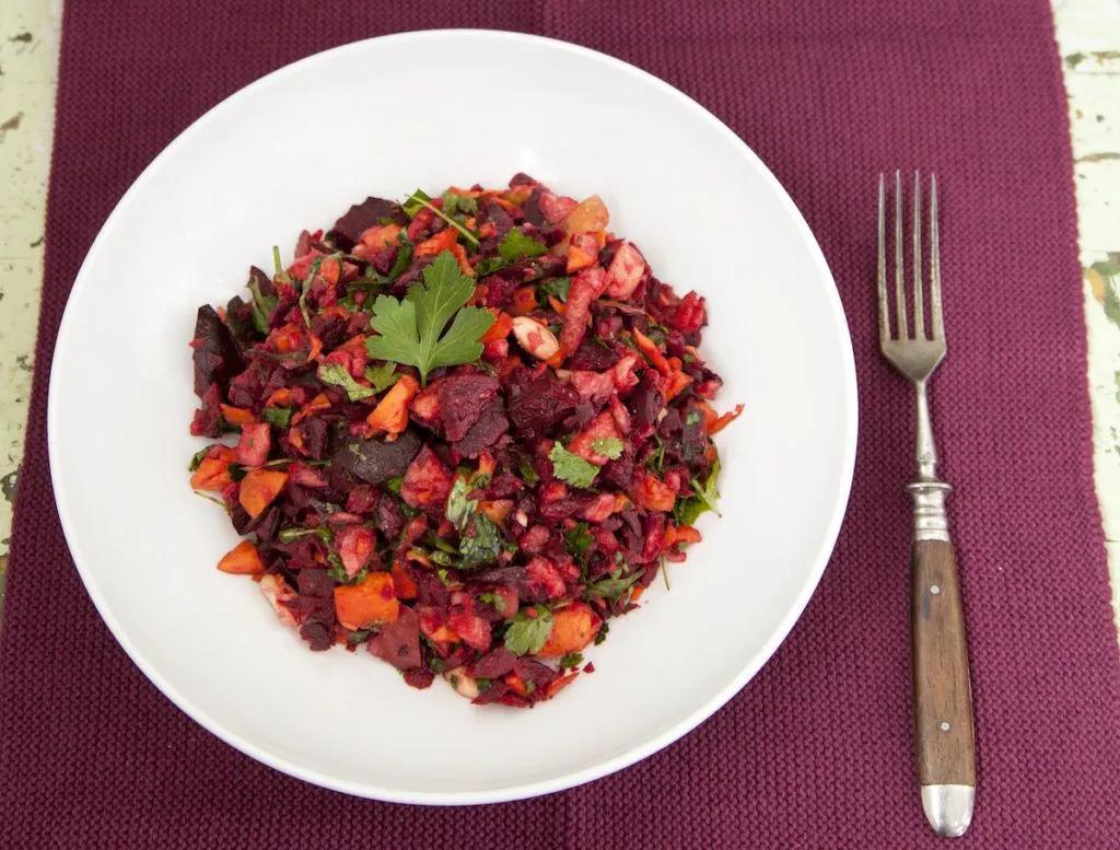 Rote-Beete-Salat mit Kernen mit dem Thermomix® | Rezept | Thermomix ...