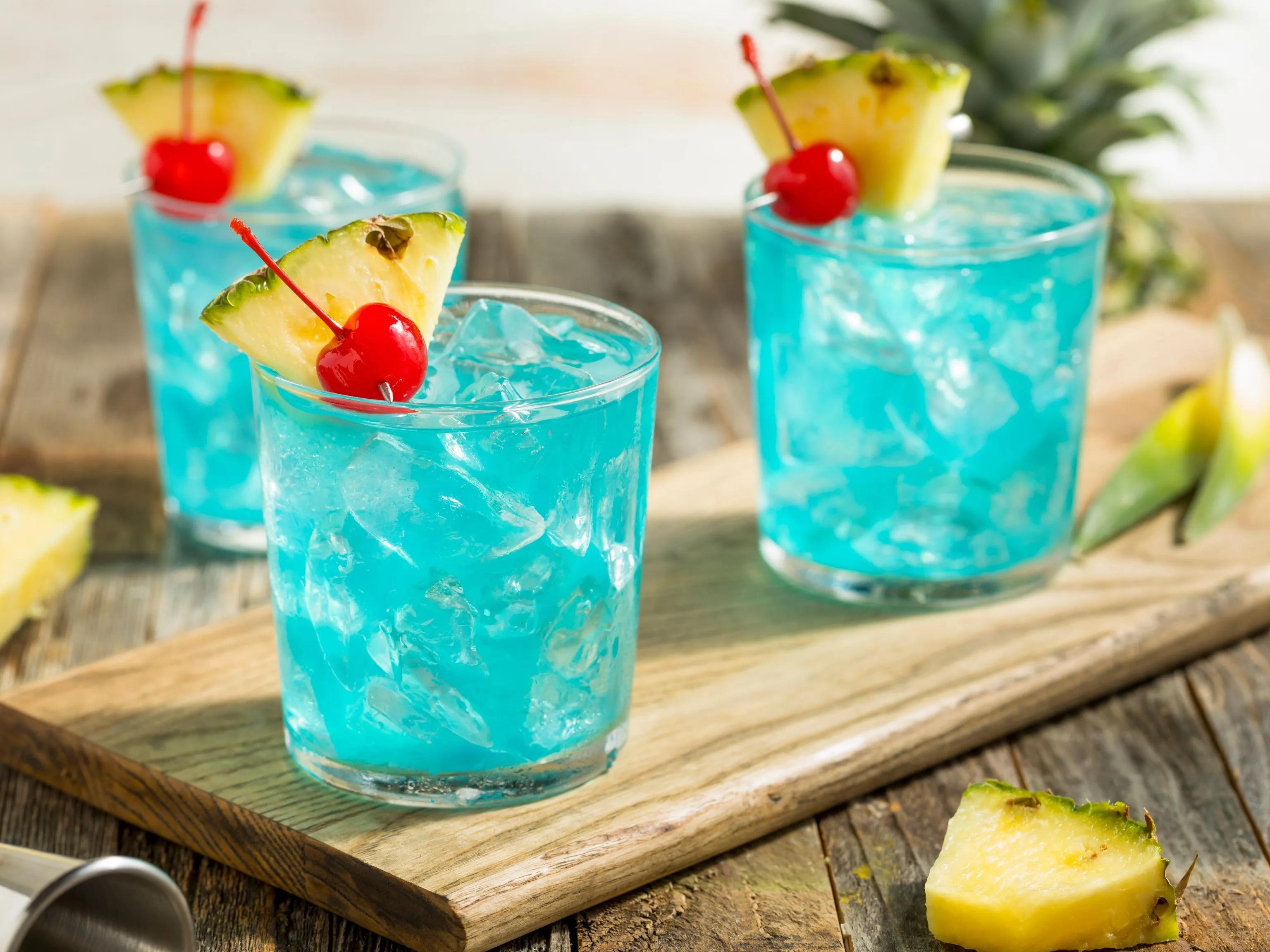 Blue Hawaiian : Recette de Blue Hawaiian - 1001Cocktails | Alkoholfreie ...