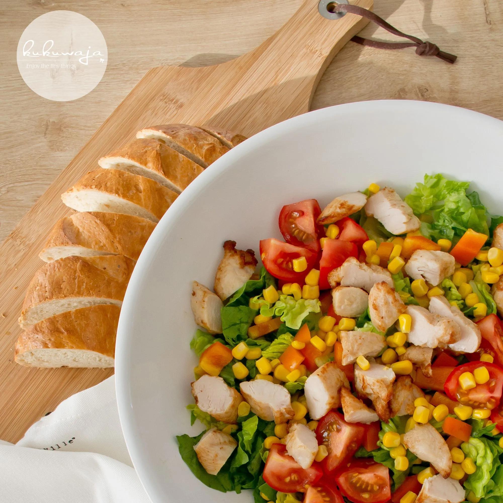 Summer Food Ideas - Salat mit gebratenen Hähnchenbruststreifen mit ...
