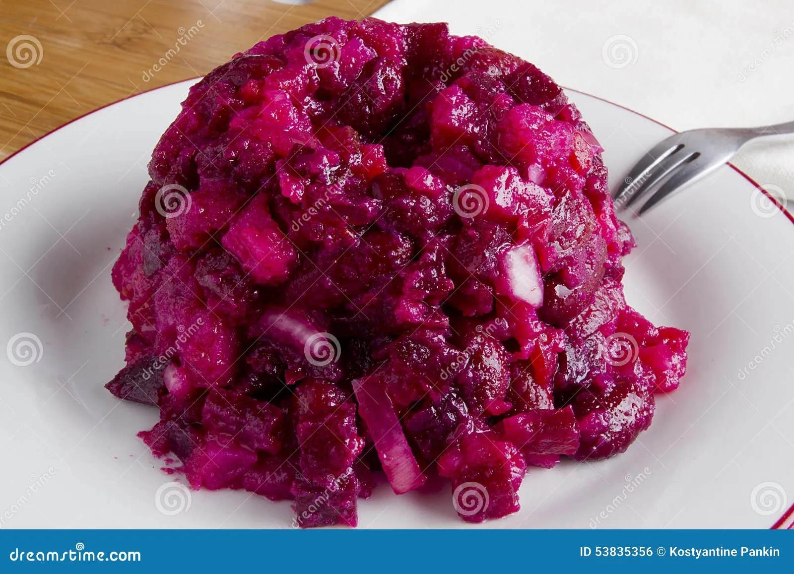 Russischer Salat Mit Rote-Bete-Wurzeln Stockfoto - Bild von mittagessen ...