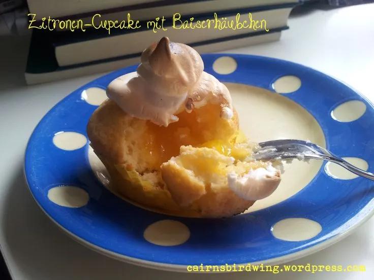 Zitronen-Cupcakes mit Baiserhaube | Cupcakes, Baiserhaube, Zitronen ...