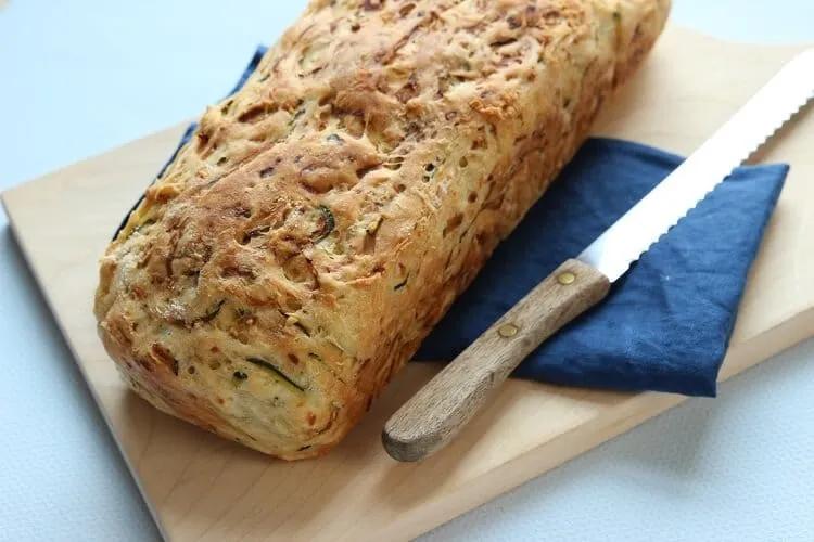 Brot backen einfach - so gehts: Leckere Rezepte für Brot selber backen