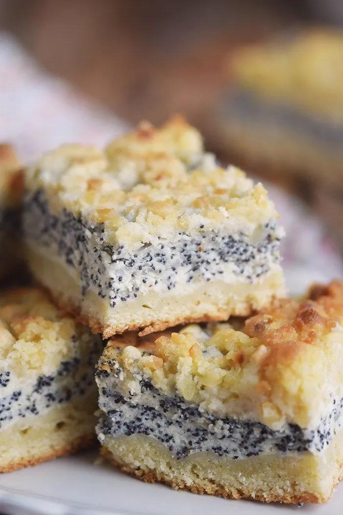 Mohn Streusel Quark Kuchen - Poppy Seed Crumble Cheesecake | Rezept ...